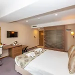 Litros & Hotel 4*