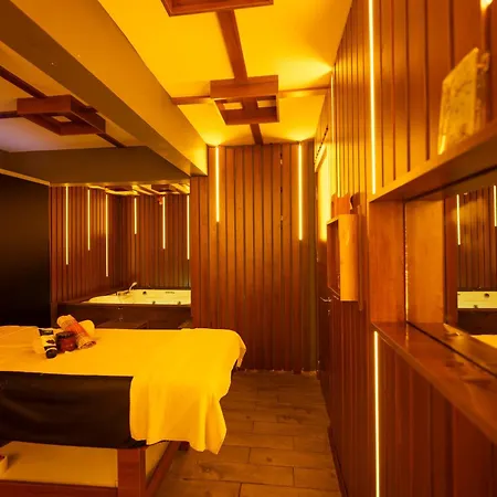 Litros & 4* Istanbul