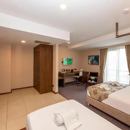 Litros & Hotel 4*
