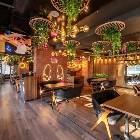 Litros & Szálloda 4*